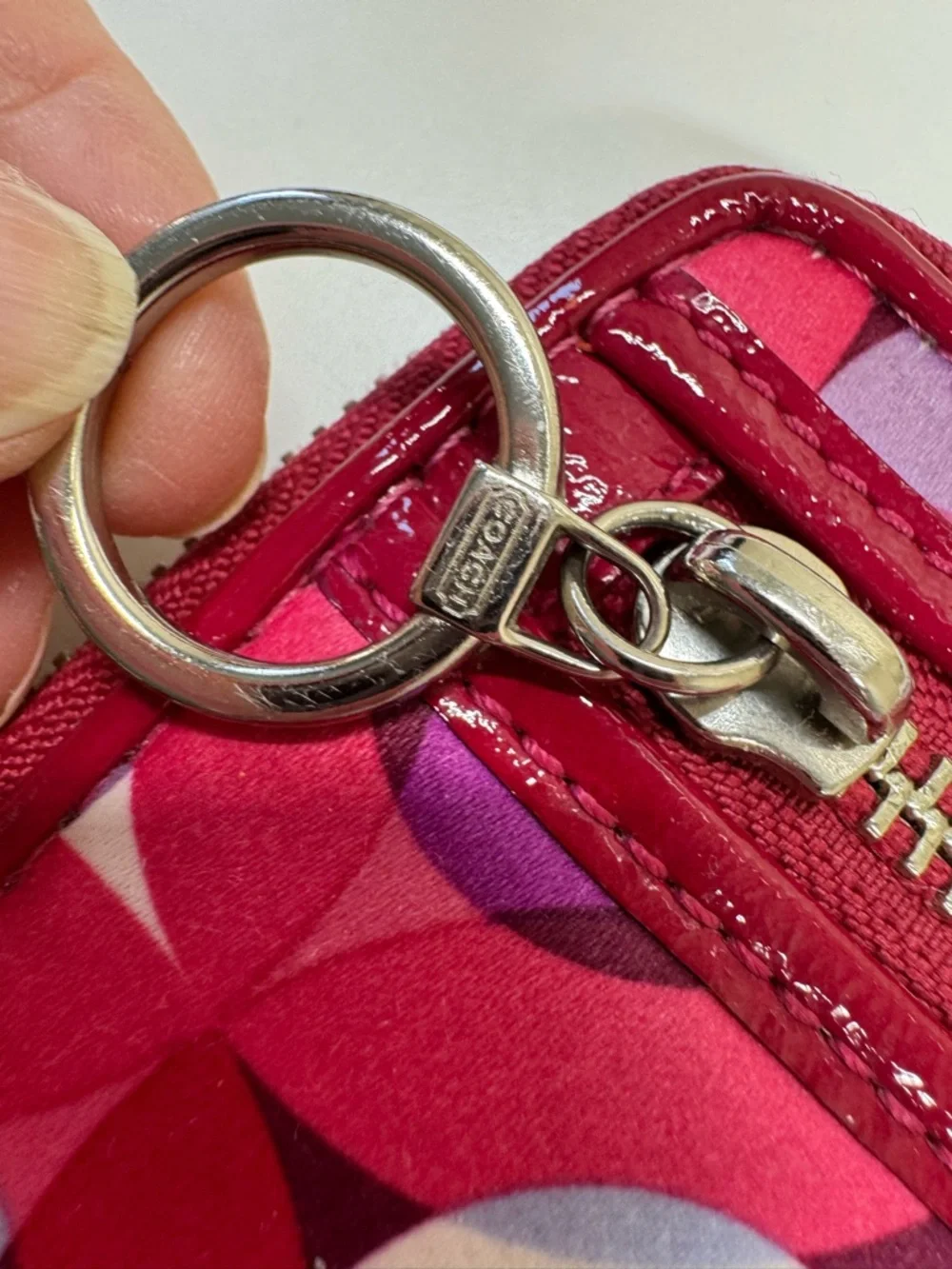 Coach Poppy Pop of Pink Kaleidoscope Patterned Wristlet - Picture 3 of 9